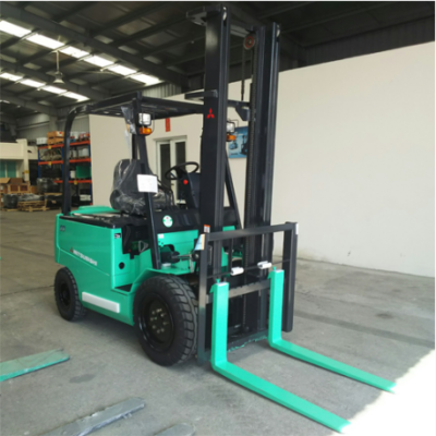 Xe nâng điện ngồi lái 4 bánh 3 tấn Mitsubishi Nhật Bản FB30CA1