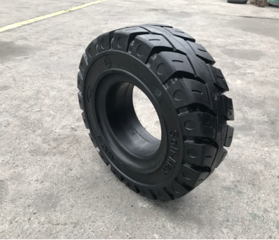 Lốp Đặc Xe Nâng Mitsubishi 18x7-8